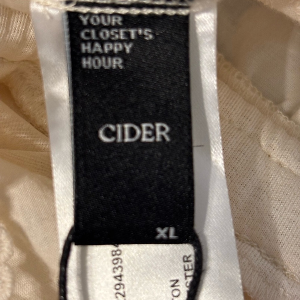 Cider White Sleeveless Peplum Crop Top - Picture 2 of 8